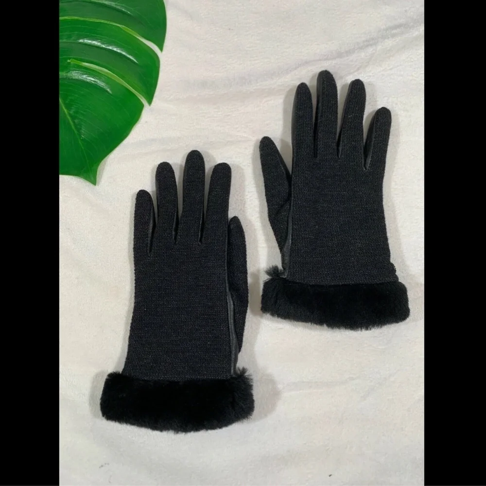 NEW $75 UGG Shorty Smart Fabric Faux‎ Fur Sheepskin Shearling Gloves Medium